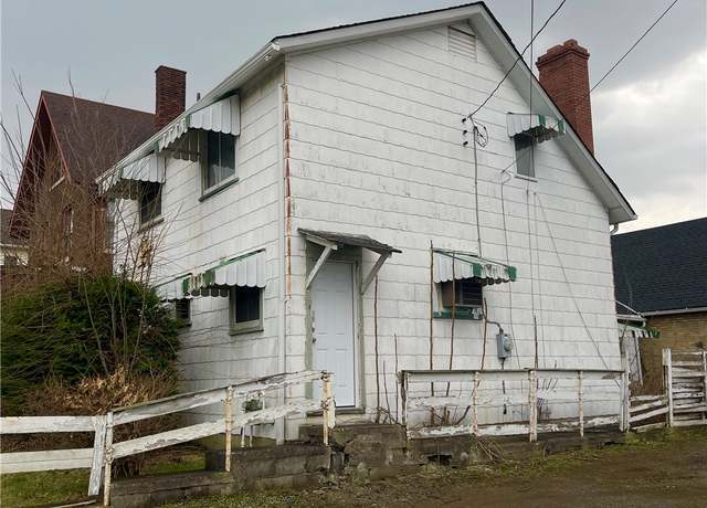 Property at 227 W North St, City Of But Sw, PA 16001, 3 beds, 1.5 baths