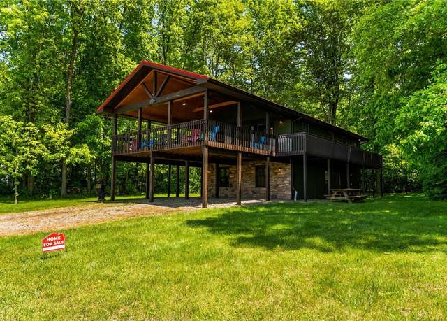 Property at 7832 Chase Dr, Shenango-cra, PA 16134, 4 beds, 3 baths
