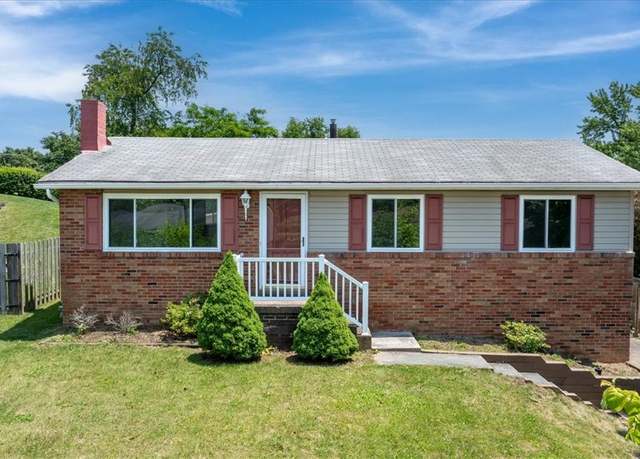 Property at 118 Farmcrest Dr, North Fayette, PA 15071, 3 beds, 2 baths
