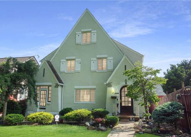 Property at 17 Wilmont Ave, E Washington Boro, PA 15301, 4 beds, 4 baths