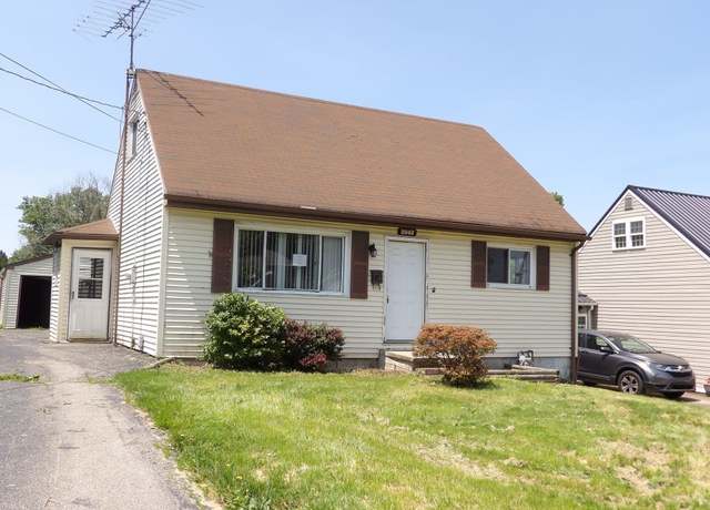 Property at 2042 Madison St, Hermitage, PA 16148, 4 beds, 1.5 baths