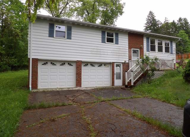 Property at 319 Robin Dr, Sandycreek Twp, PA 16323, 3 beds, 2 baths