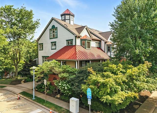 Property at 79 Waterfront Dr, Washington's Landing, PA 15222, 4 beds, 4 baths