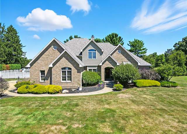 Property at 50 Clubhouse Dr, Shenango Twp - Mer, PA 16159, 3 beds, 3.5 baths