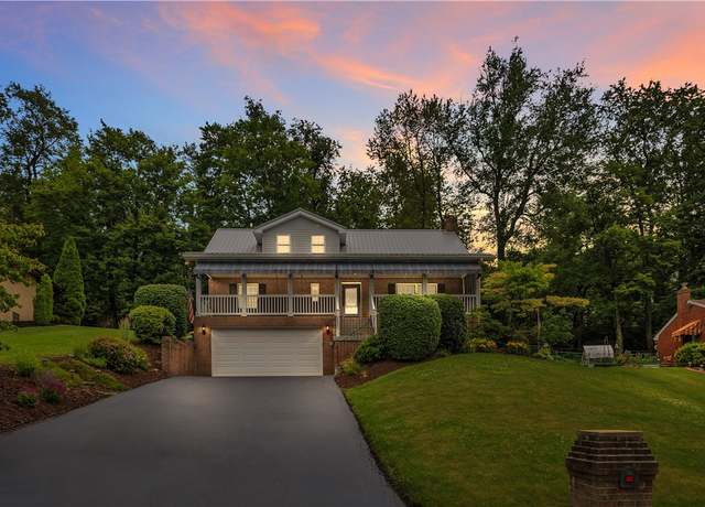 Property at 2161/2 Robin Hood Dr, Irwin, PA 15642, 3 beds, 3.5 baths