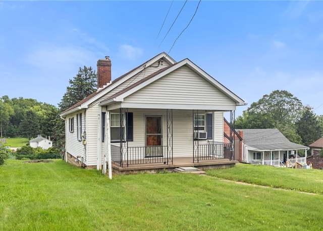 Property at 247 Poplar St, Monroeville, PA 15146, 2 beds, 1 bath