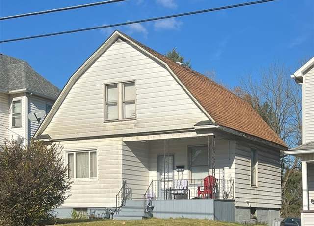 Property at 1815 E Washington St, New Castle/4th, PA 16101, 2 beds, 1 bath