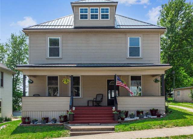 Property at 115 Wayne St, Claysville, PA 15323, 4 beds, 2.5 baths