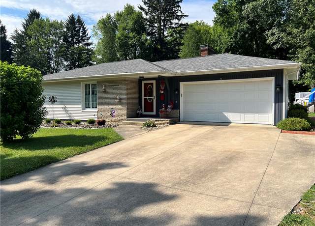 Property at 162 Plum St, Greenville Boro - Mer, PA 16125, 3 beds, 2 baths