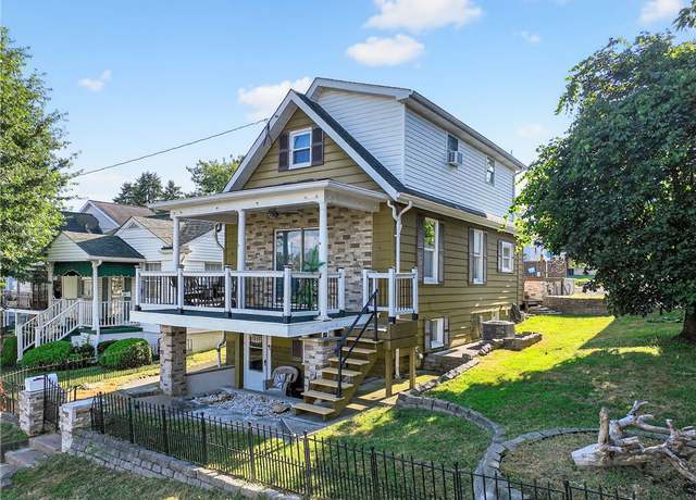 Property at 1065 Dennis Ave, Monessen, PA 15062, 2 beds, 2 baths