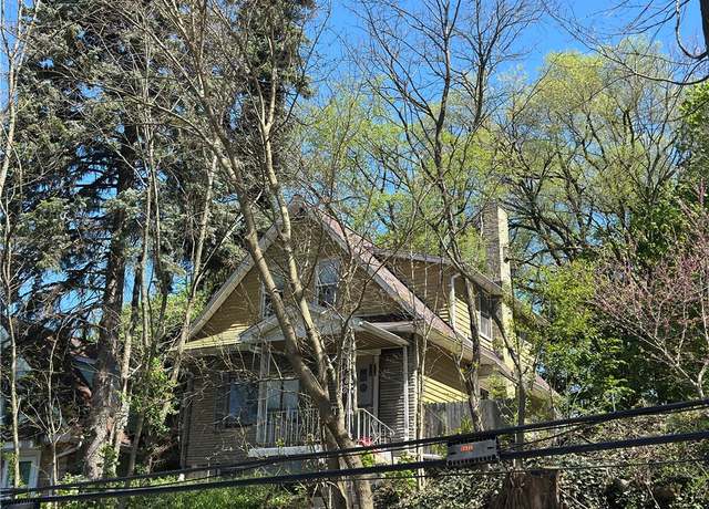 Property at 201 Bodkin St, Brookline, PA 15226, 2 beds, 1 bath