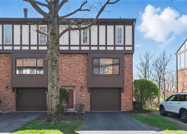 Property at 423 Allenberry Dr, Ross Twp, PA 15237, 3 beds, 1.5 baths
