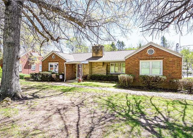 Property at 310 N 14th St, Jeannette, PA 15644, 2 beds, 2 baths