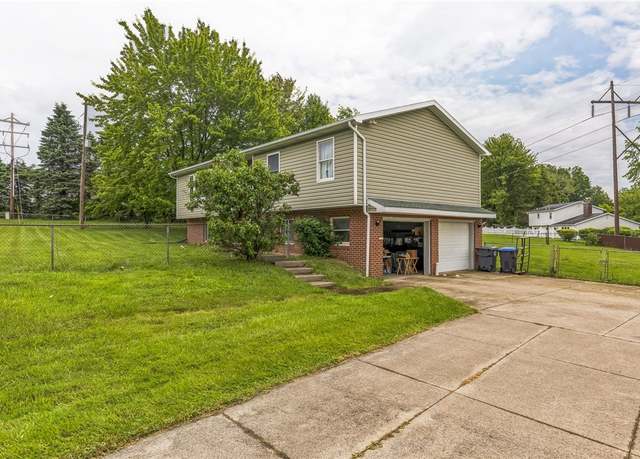 Property at 4835 Sterrettania Rd, Millcreek Twp - Eri, PA 16506, 3 beds, 1.5 baths