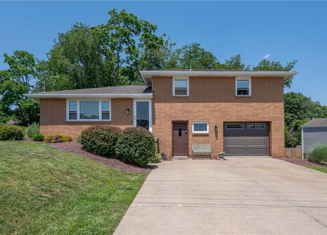 Property at 205 Eleanor Dr, Latrobe, PA 15650, 3 beds, 2 baths