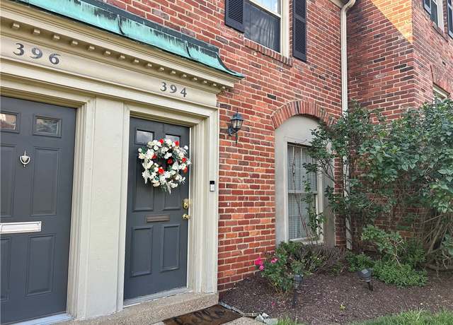 Property at 394 Newburn Dr, Scott Twp - Sal, PA 15216, 2 beds, 1.5 baths