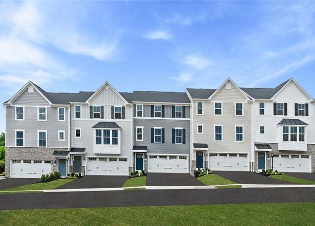 Property at 1000 Greenwood Dr, North Strabane, PA 15317, 3 beds, 2.5 baths