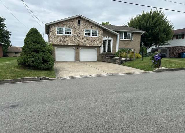 Property at 307 Debora Dr, Latrobe, PA 15650, 3 beds, 2.5 baths