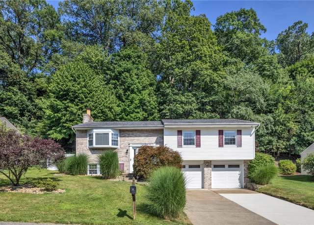 Property at 212 Ligonier Ln, Plum Boro, PA 15068, 3 beds, 2.5 baths