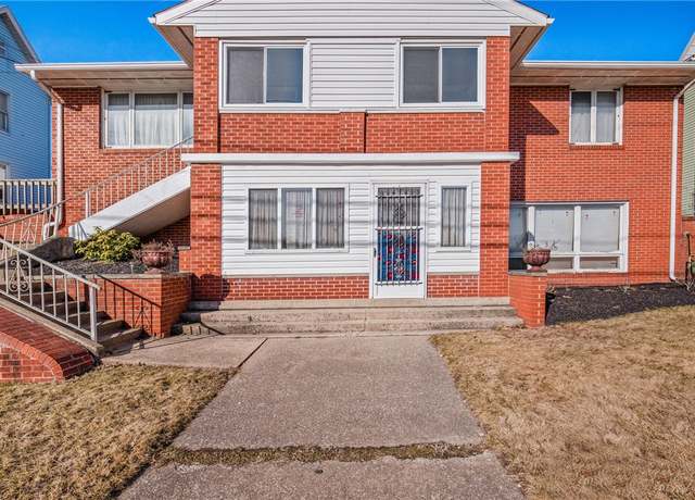 Property at 733 N Center Ave, Somerset Boro, PA 15501, 3 beds, 2 baths
