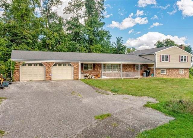 Property at 140 Maple Ln, Peters Twp, PA 15317, 4 beds, 4 baths