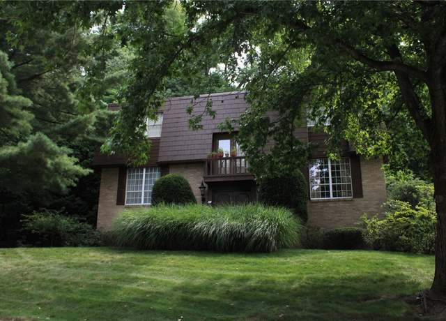 Property at 20 Carmel Ct, Forest Hills Boro, PA 15221, 3 beds, 2.5 baths