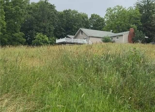 Property at 38 Crain Dr, Hanover Twp - Wsh, PA 15021, 3 beds, 2 baths