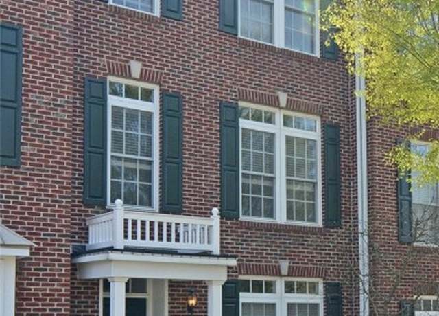 Property at 602 Arbor Ct, O'hara, PA 15238, 2 beds, 2.5 baths
