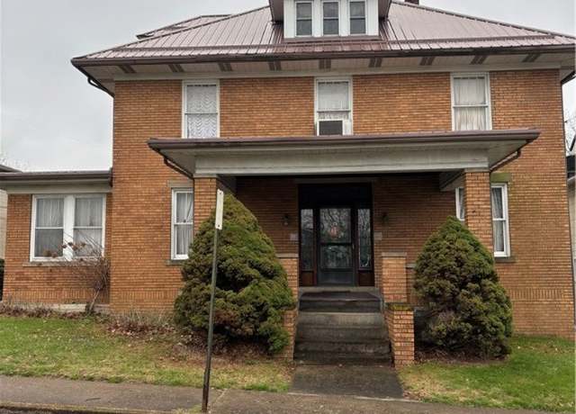 Property at 901 Pittsburgh St, Scottdale, PA 15683, 4 beds, 1 bath