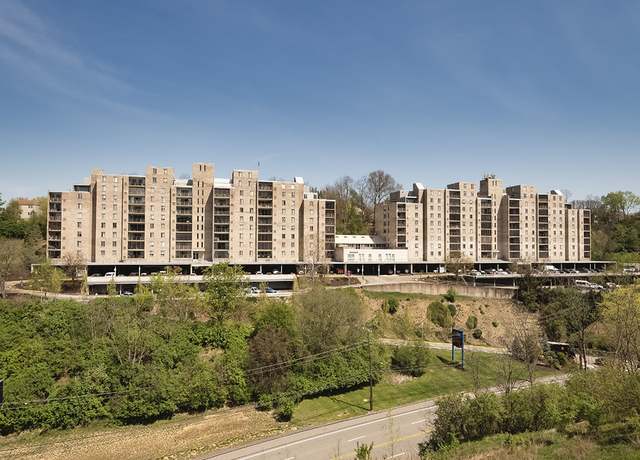 Property at 2160 Greentree Rd Unit 102W, Scott Twp - Sal, PA 15220, 2 beds, 2 baths