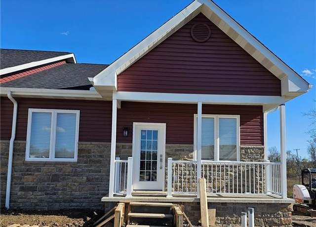 Property at 801 Wimbledon Dr, Mt. Pleasant Twp - Wml, PA 15666, 2 beds, 1 bath