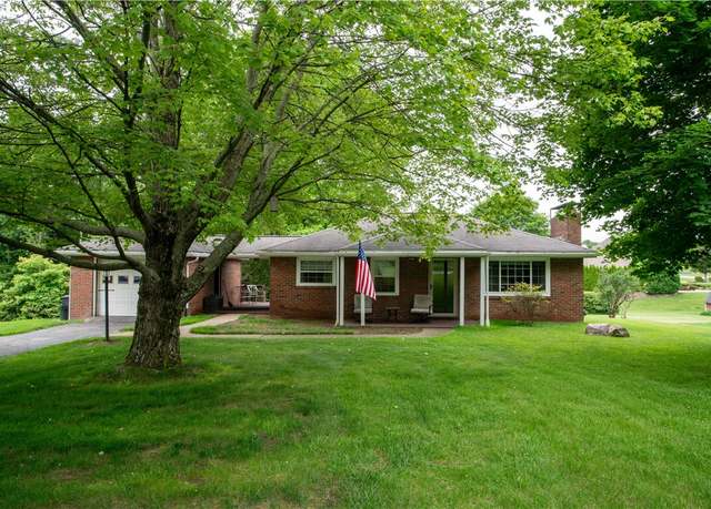 Property at 490 Barclay Hill Rd, Brighton Twp, PA 15009, 2 beds, 2 baths