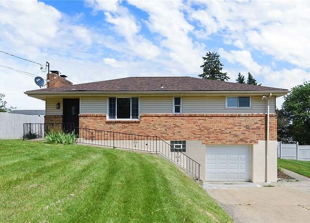Property at 11740 Dennis Cir, North Huntingdon, PA 15642, 3 beds, 2 baths