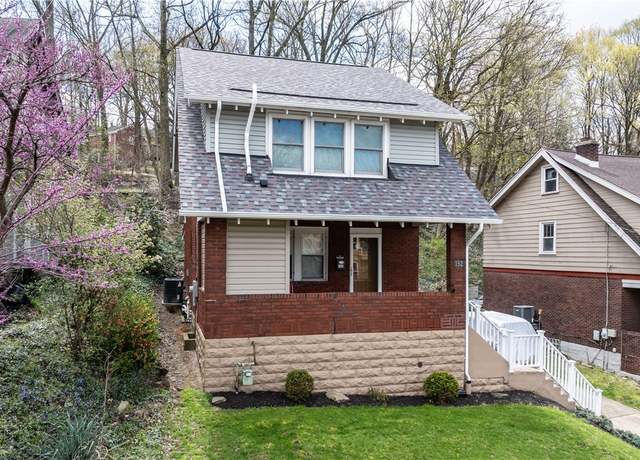 Property at 152 Oakview Ave, Edgewood, PA 15218, 3 beds, 2.5 baths