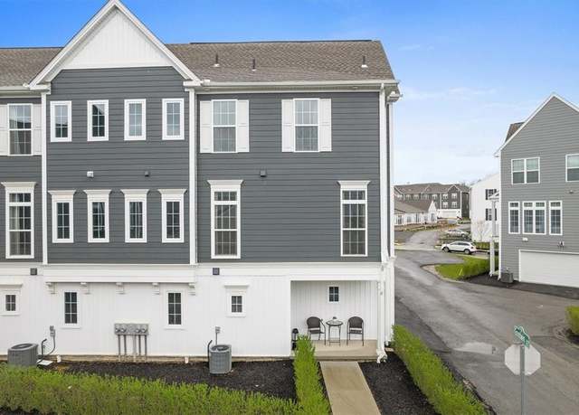 Property at 3100 Goodwin Aly, South Fayette, PA 15017, 2 beds, 2.5 baths