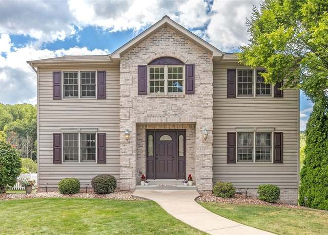 Property at 26 Heritage Ct, Delmont, PA 15626, 3 beds, 2.5 baths
