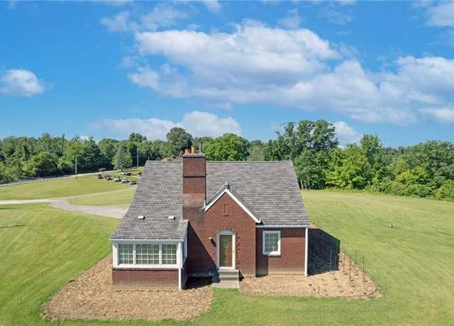 Property at 4365 Battle Ridge Rd, South Fayette, PA 15057, 3 beds, 1.5 baths