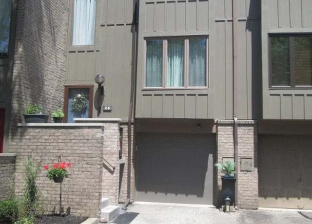 Property at 25 Maple Ct, Ross Twp, PA 15237, 2 beds, 1.5 baths