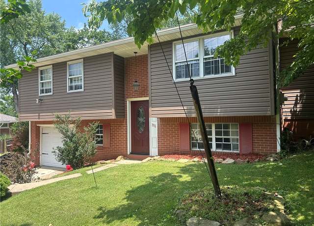 Property at 1511 Lincoln St, New Kensington, PA 15068, 3 beds, 2.5 baths