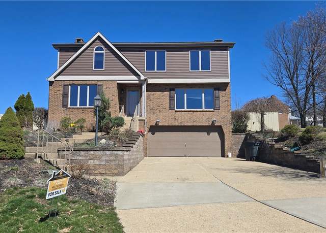 Property at 809 Sean Ct, Jefferson Hills, PA 15025, 4 beds, 2.5 baths