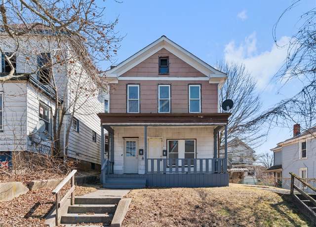 Property at 216 Ridge Ave, New Kensington, PA 15068, 3 beds, 2 baths