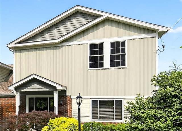 Property at 711 SE Simpson Howell, Elizabeth, PA 15037, 4 beds, 3.5 baths