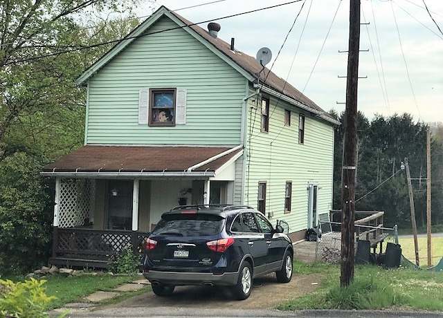Property at 61 1st Ave, Sugarcreek Boro, PA 16323, 2 beds, 1.5 baths