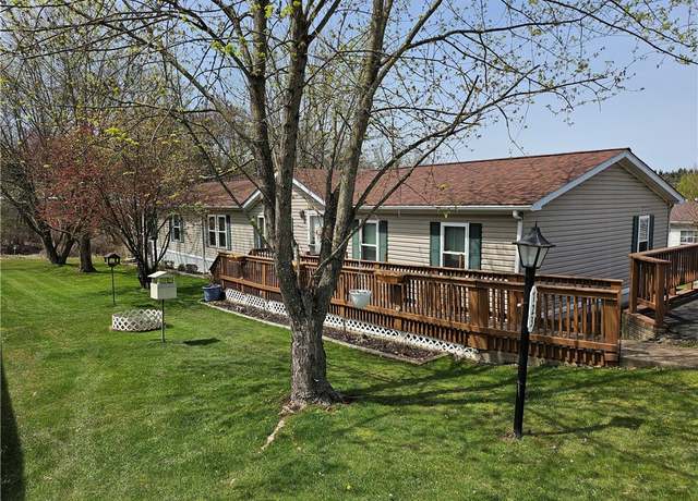 Property at 723 Joy Ln, Center Twp - But, PA 16001, 3 beds, 2 baths