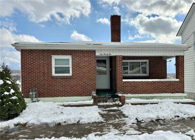 Property at 122 E Harvey St, Masontown, PA 15461, 3 beds, 2 baths