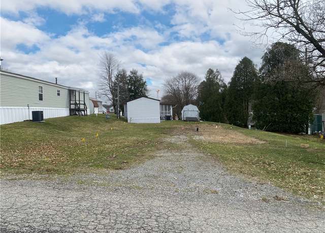 Property at 10 State Aly, Chicora Boro, PA 16025, 2 beds, 2 baths