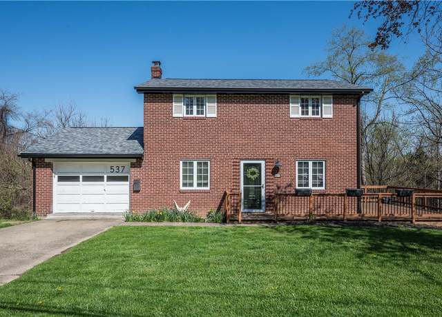 Property at 537 Locust Ln, Upper St. Clair, PA 15241, 3 beds, 2.5 baths