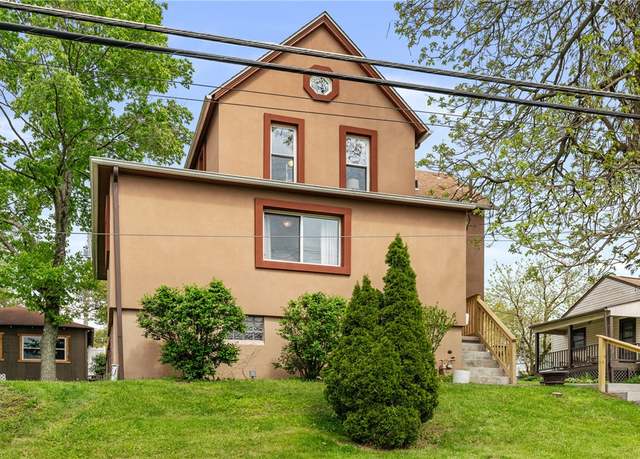 Property at 5519 Keefe St, Lincoln Place, PA 15207, 3 beds, 1.5 baths