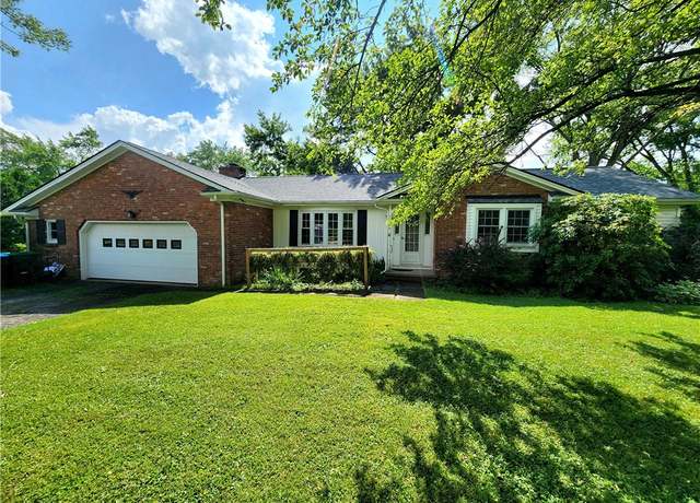 Property at 1426 S Darby Rd, Hermitage, PA 16148, 3 beds, 2 baths