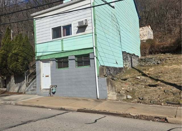 Property at 1910 N Charles St, Charles Street Val, PA 15212, 2 beds, 1.5 baths